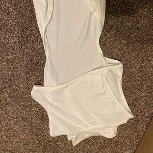 Backless bodycon dress
